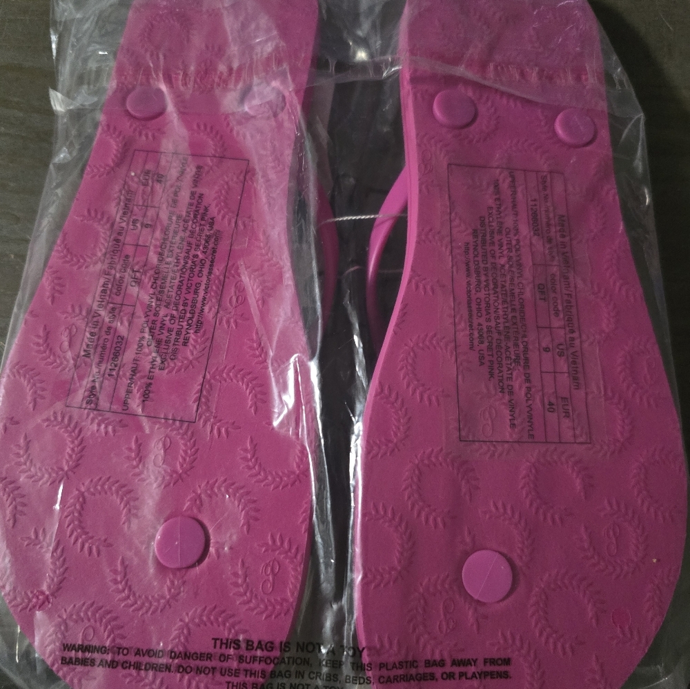 New PINK Womens Flip Flops - Picture 3 of 3